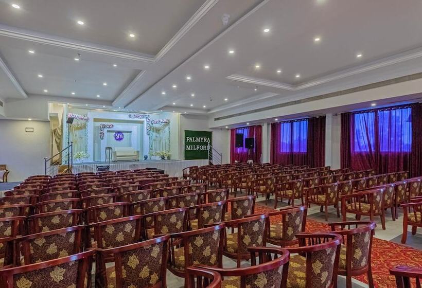 Hotel Treebo Premium Palmyra Milford, 2 Km From Alleppey Beach