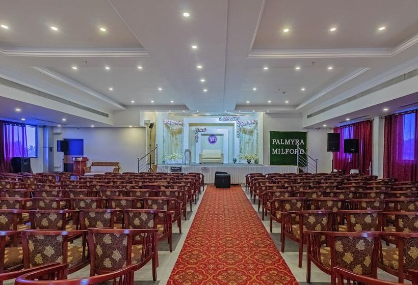 Hotel Treebo Premium Palmyra Milford, 2 Km From Alleppey Beach