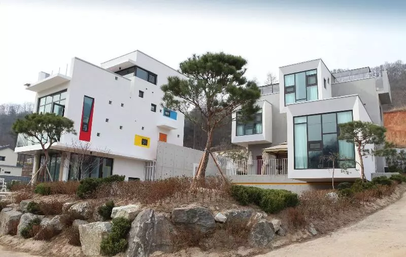 Noilriver Pension