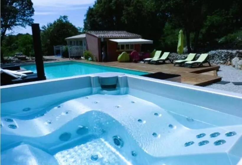 ペンション Au Gre Du Sud