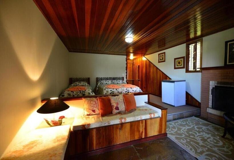 پانسیون Pousada Valle Do Luar   Campos Do Jordao