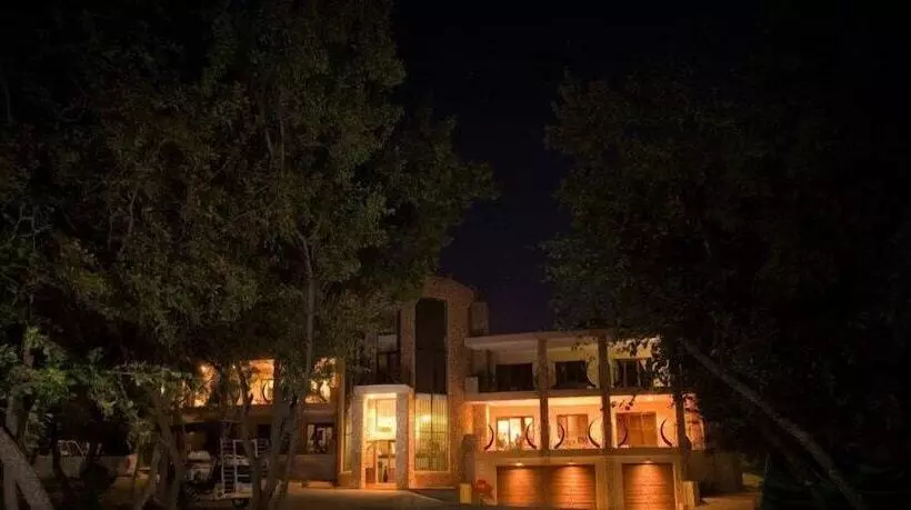 پانسیون Sable Hills Lodge