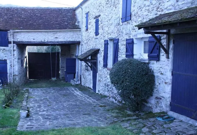 Aamiaismajoitus (B&B) Chez Fred Et Cecile