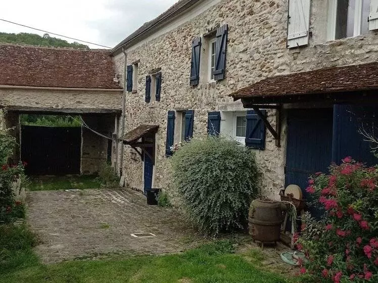 Aamiaismajoitus (B&B) Chez Fred Et Cecile