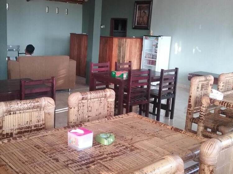 Bed and Breakfast Ekas Garden Bungalow