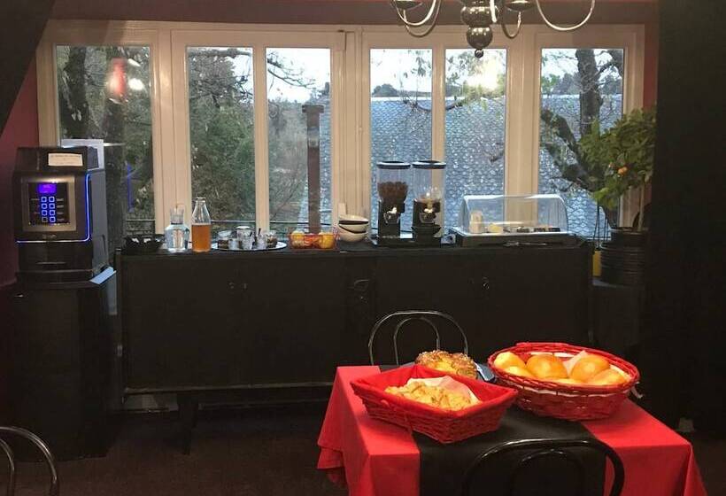 مبيت وإفطار Une Parenthèse En Aubrac