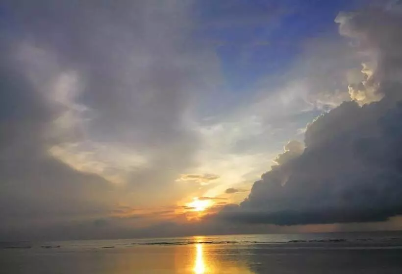 Hotelli Andnindot Garden Resort