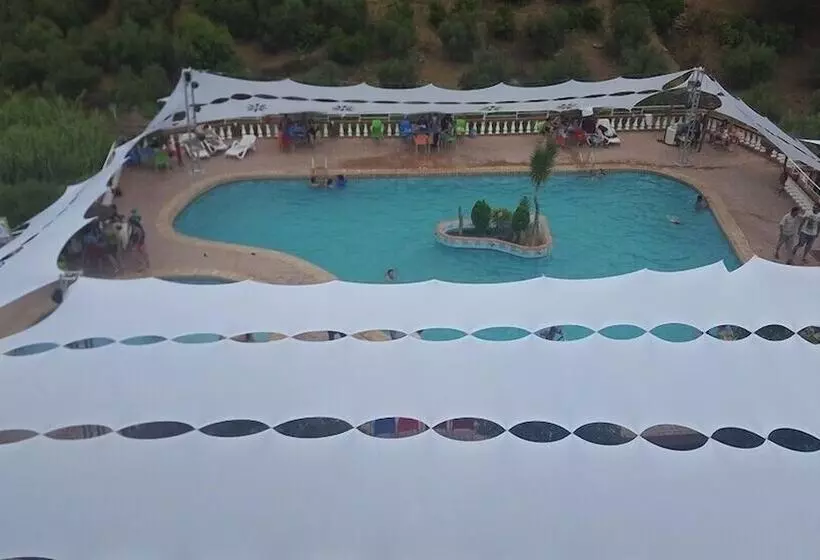 ホテル Auberge Khenifra