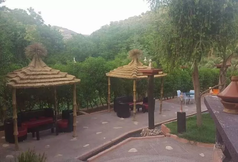 ホテル Auberge Khenifra