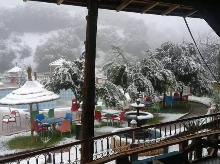 ホテル Auberge Khenifra