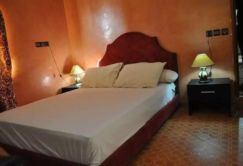 ホテル Auberge Khenifra