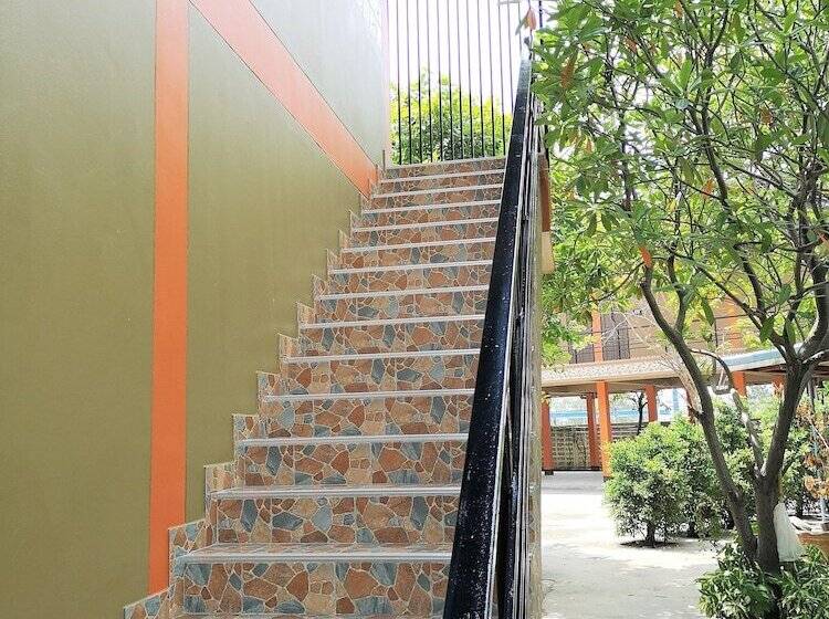 Отель โรงแรมห้วยทราย Huaisai