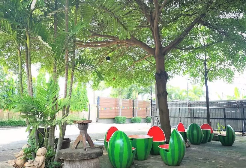 Hotelli โรงแรมห้วยทราย Huaisai