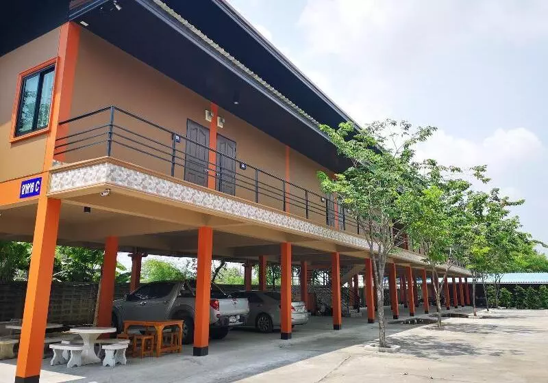 Hotelli โรงแรมห้วยทราย Huaisai