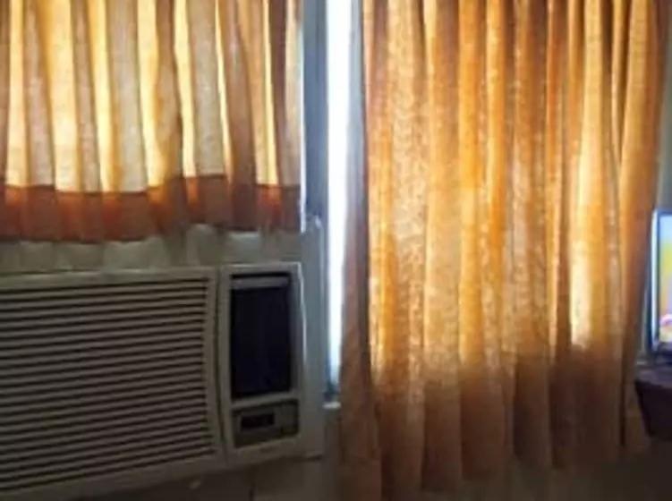 Hotelli Krishna Tourist Home