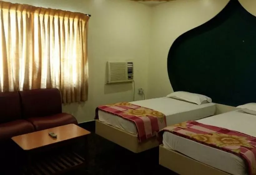 Hotelli Krishna Tourist Home