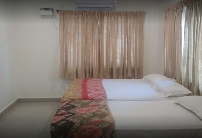 Hotel Krishna Tourist Home