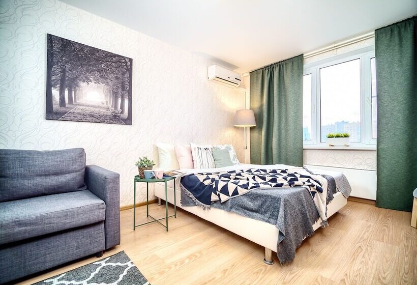 ホテル Kvartalapartments On Volzhskaya Naberezhnaya, 19