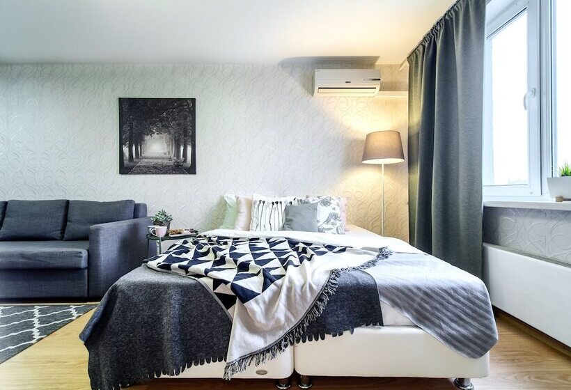 ホテル Kvartalapartments On Volzhskaya Naberezhnaya, 19