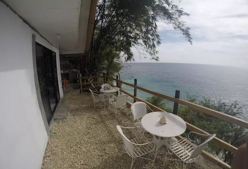 Hotelli La Bella Beach House Cebu