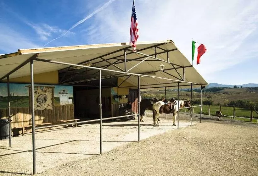 田舎風ホテル Toscana Ranch
