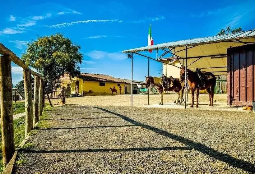 田舎風ホテル Toscana Ranch