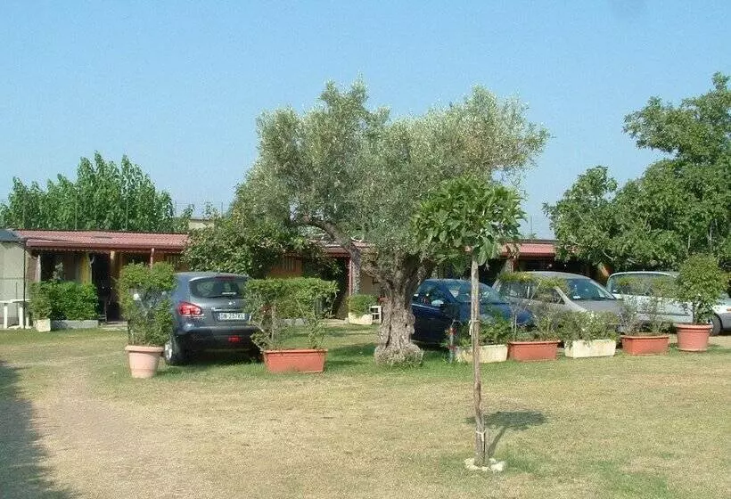 ホテル Sena Park Village