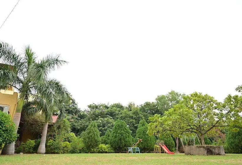 Hotelli Tigers Heaven Resort