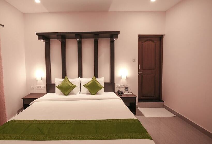 בית מלון כפרי Treebo Trip Zion Plaza