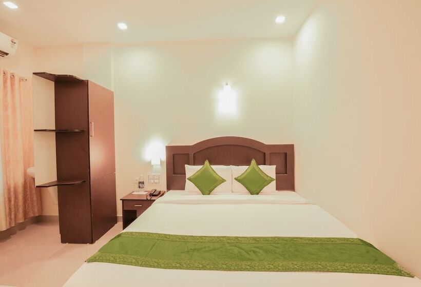 בית מלון כפרי Treebo Trip Zion Plaza