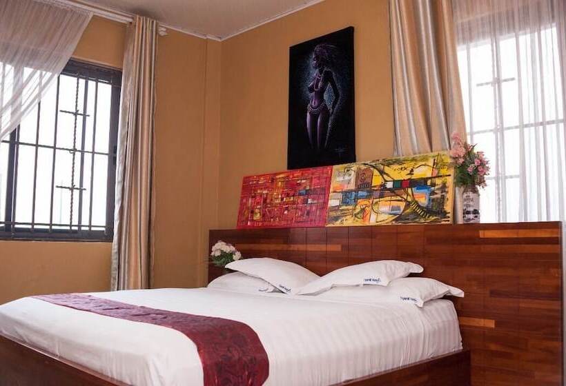 Отель Triple Hill