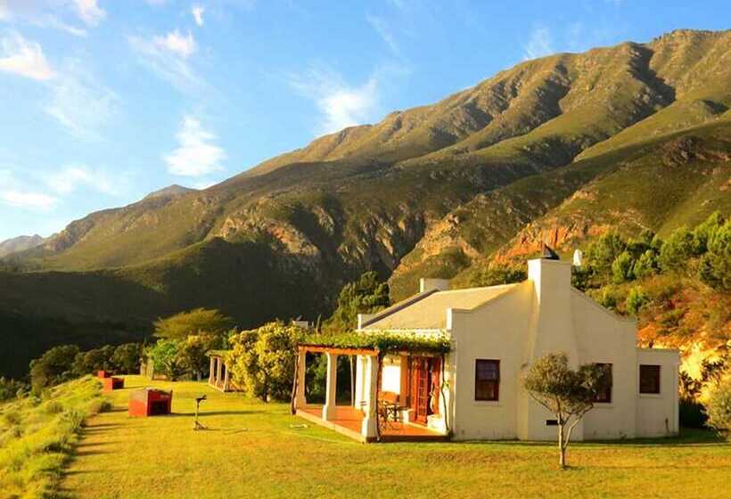 ペンション Bushmanspad Estate