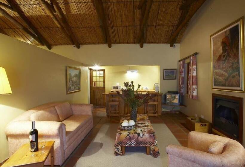 ペンション Bushmanspad Estate