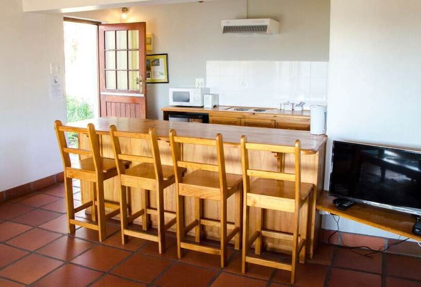 ペンション Bushmanspad Estate