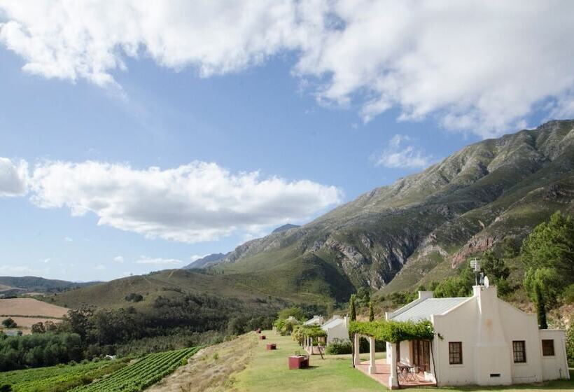 ペンション Bushmanspad Estate