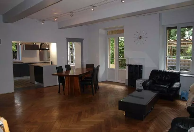 Majatalo Calme Et Volupté