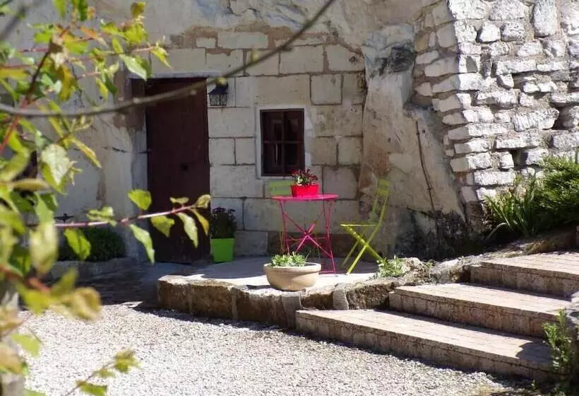 Majatalo Les Troglos De Beaulieu