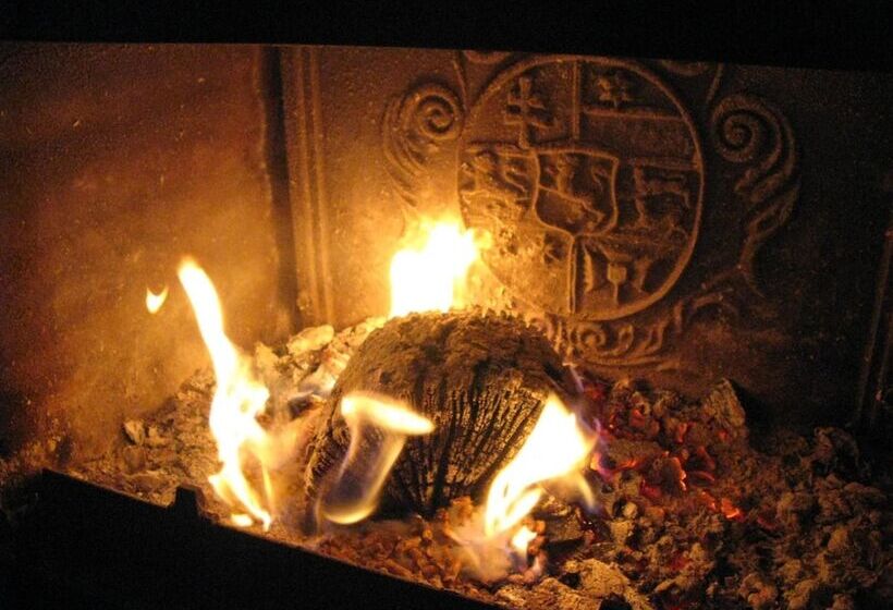 بنسيون Les Troglos De Beaulieu