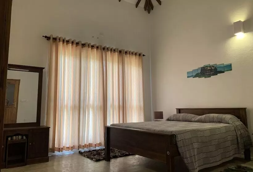 پانسیون Marawila Residence