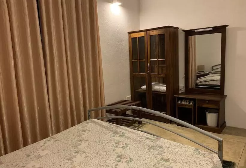 پانسیون Marawila Residence