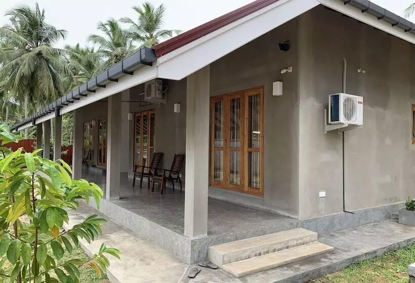 پانسیون Marawila Residence