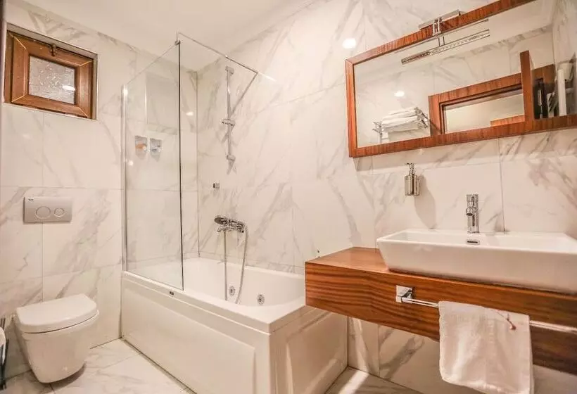 Akamoy Boztepe Otel & Restorant