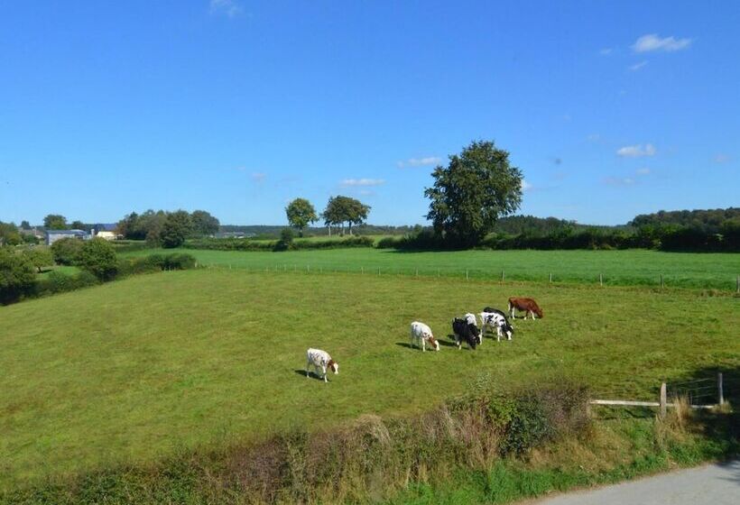 مبيت وإفطار La Ferme Des Pres