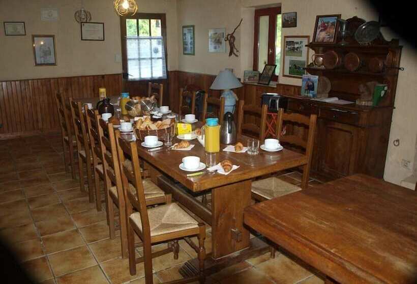 مبيت وإفطار La Ferme Des Pres