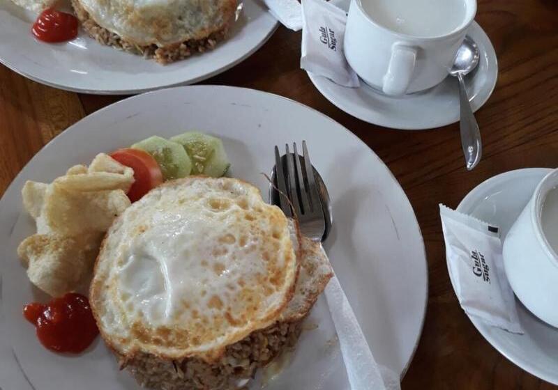 민박 The Sandat Bungalow