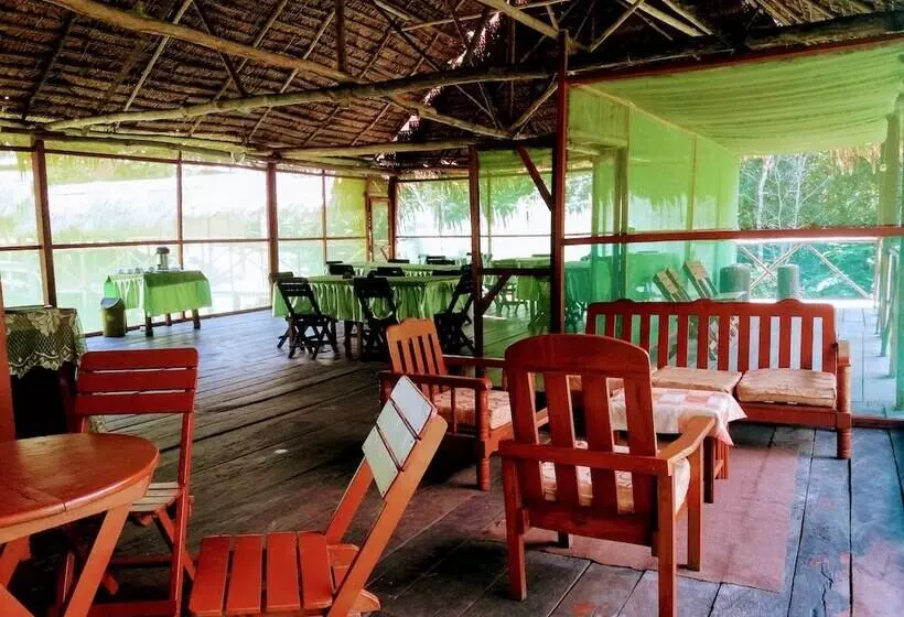 Hotelli Amazon Queen Lodge
