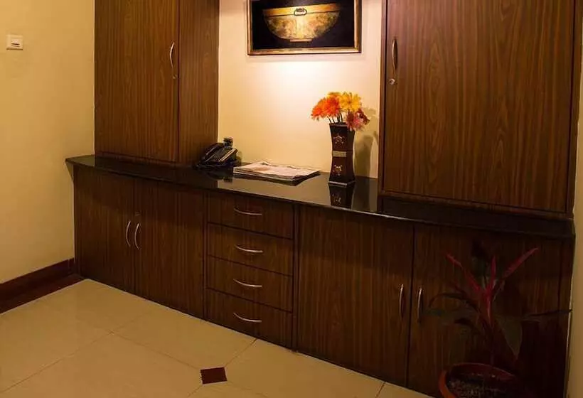ホテル Amrita Executive