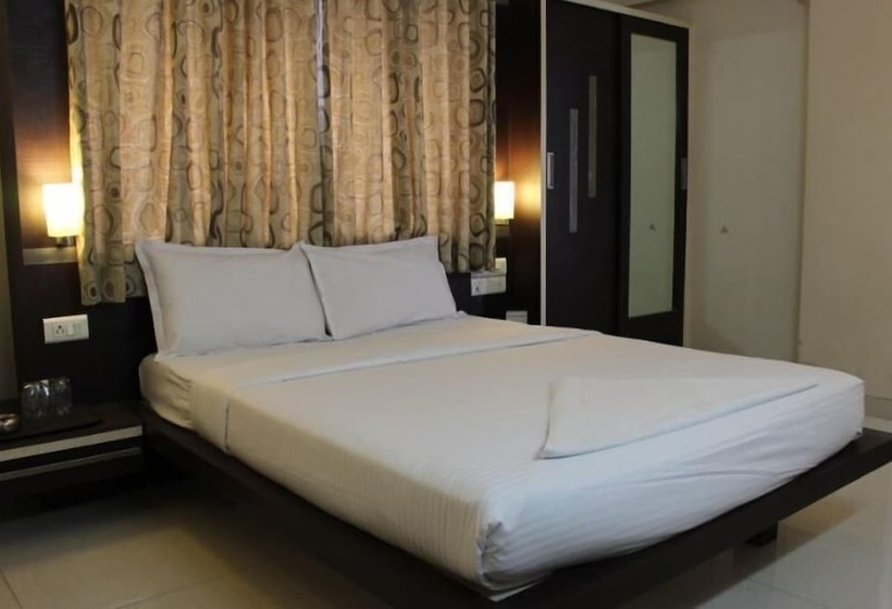 هتل Amrita Executive