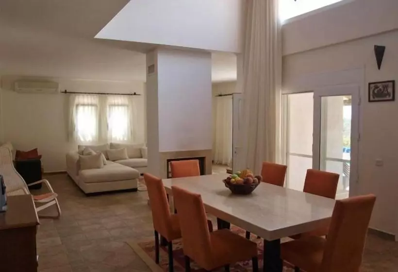 Hotelli Moonstone House