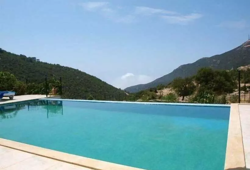 Hotelli Moonstone House